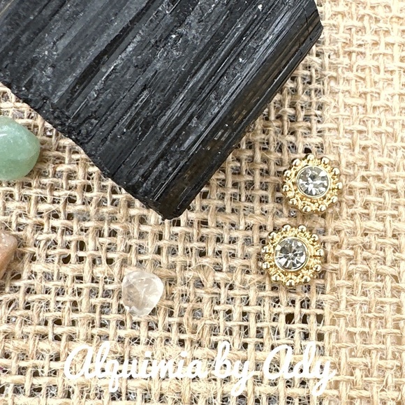 GOLD DIAMOND PAVE HALO  STUDS EARRINGS 8mm - Picture 1 of 1